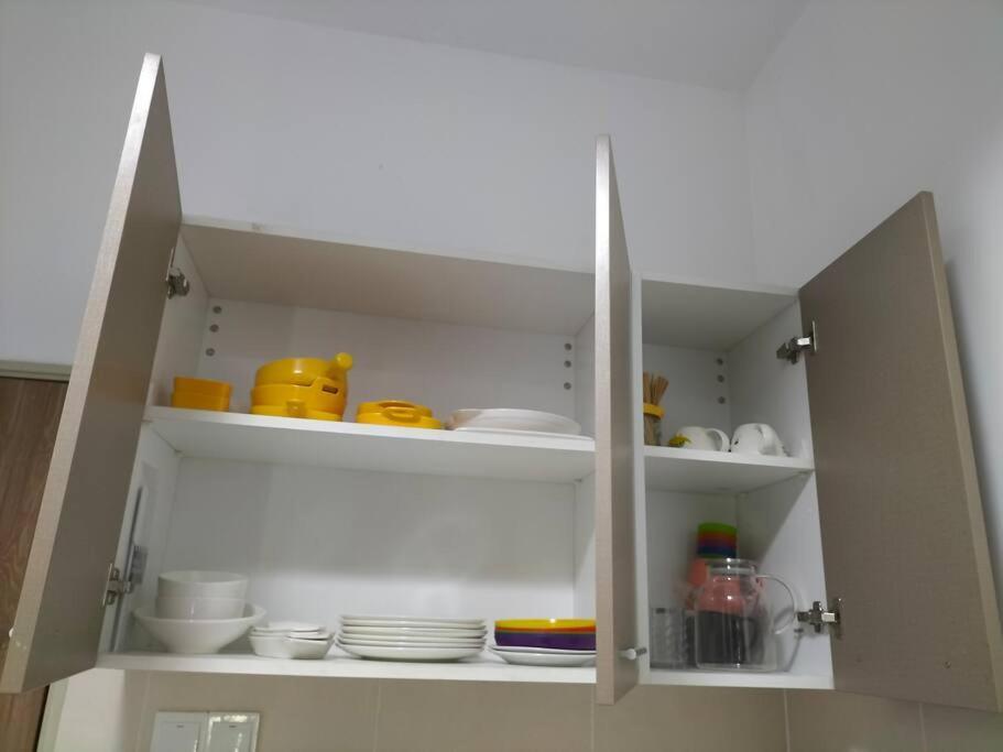 Hani Homestay Wifi Netflix Secure Parking Klia Usim Inti Aeon Mall Nilai Ngoại thất bức ảnh