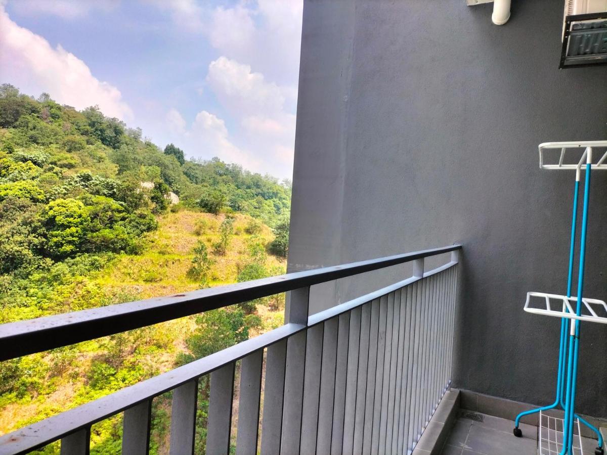 Hani Homestay Wifi Netflix Secure Parking Klia Usim Inti Aeon Mall Nilai Ngoại thất bức ảnh