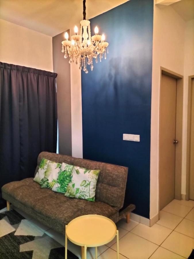 Hani Homestay Wifi Netflix Secure Parking Klia Usim Inti Aeon Mall Nilai Ngoại thất bức ảnh