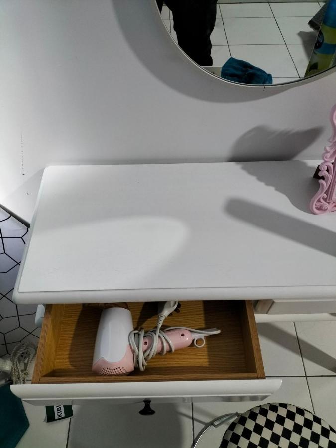 Hani Homestay Wifi Netflix Secure Parking Klia Usim Inti Aeon Mall Nilai Ngoại thất bức ảnh