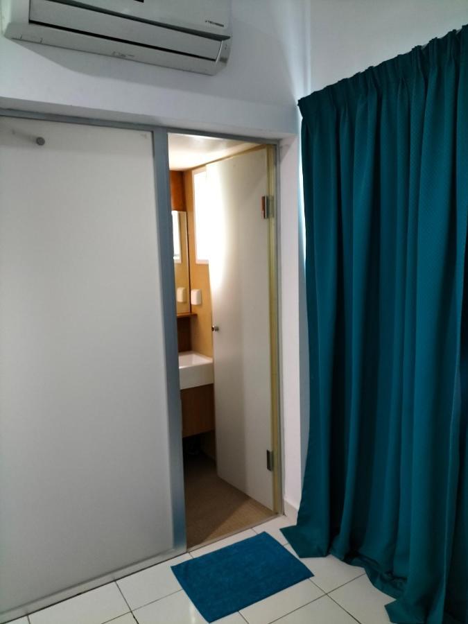 Hani Homestay Wifi Netflix Secure Parking Klia Usim Inti Aeon Mall Nilai Ngoại thất bức ảnh
